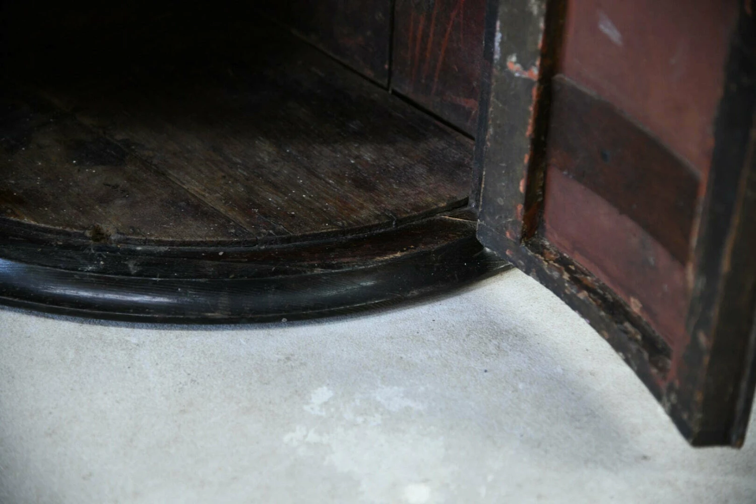 Unknown Georgian Painted Corner Cupboard 12 Unknown Georgian Painted Corner Cupboard - Image 12