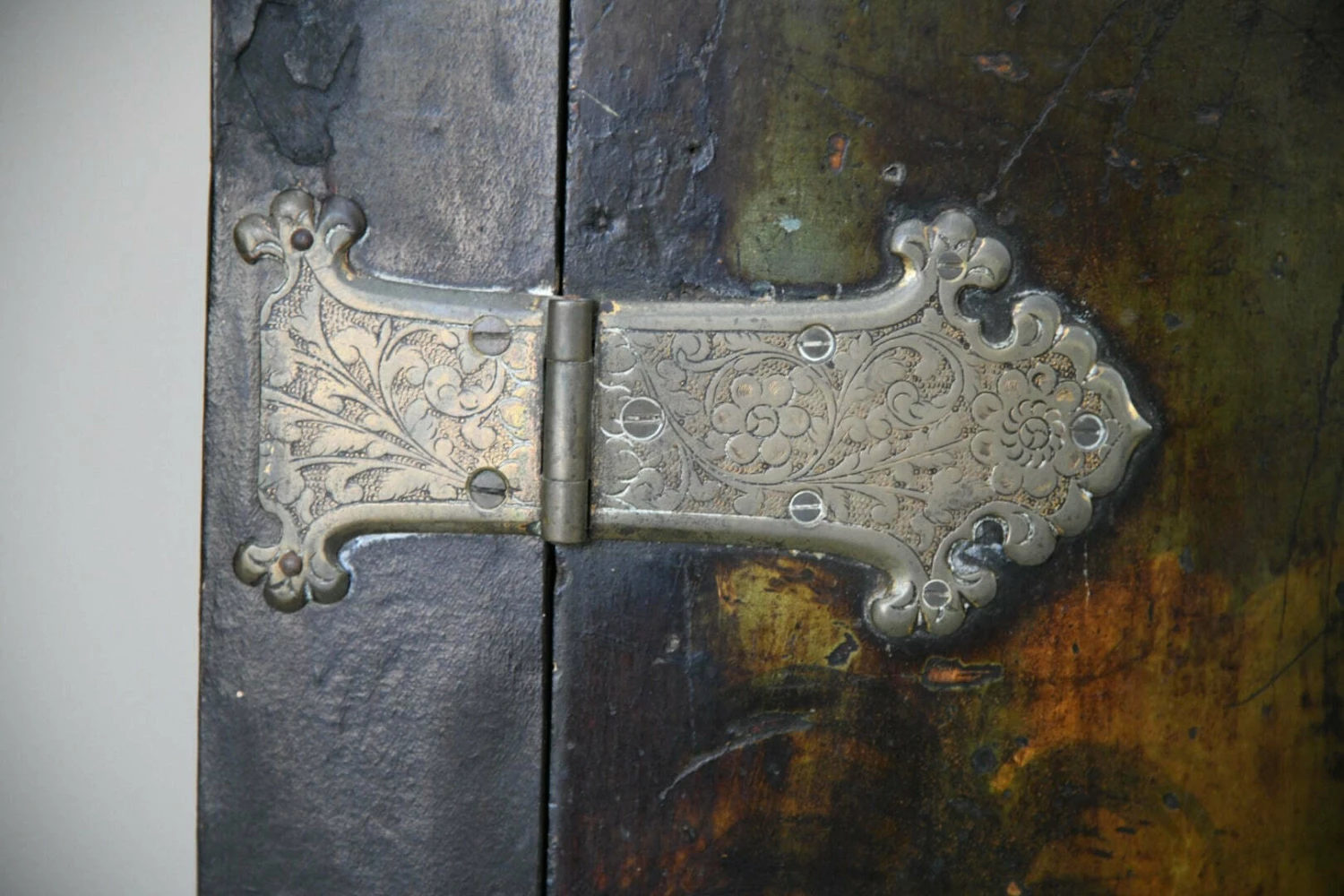 Unknown Georgian Painted Corner Cupboard 4 Unknown Georgian Painted Corner Cupboard - Image 4