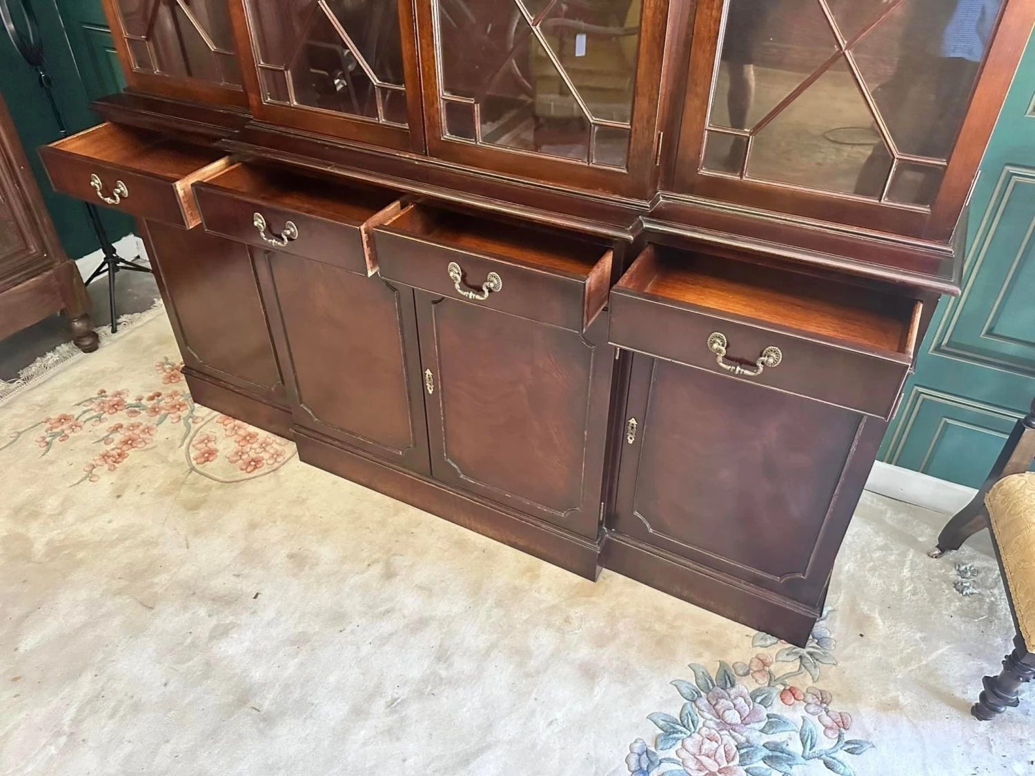 Unknown Georgian Style Mahogany Breakfront Library Bookcase 6 Unknown Georgian Style Mahogany Breakfront Library Bookcase - Image 6
