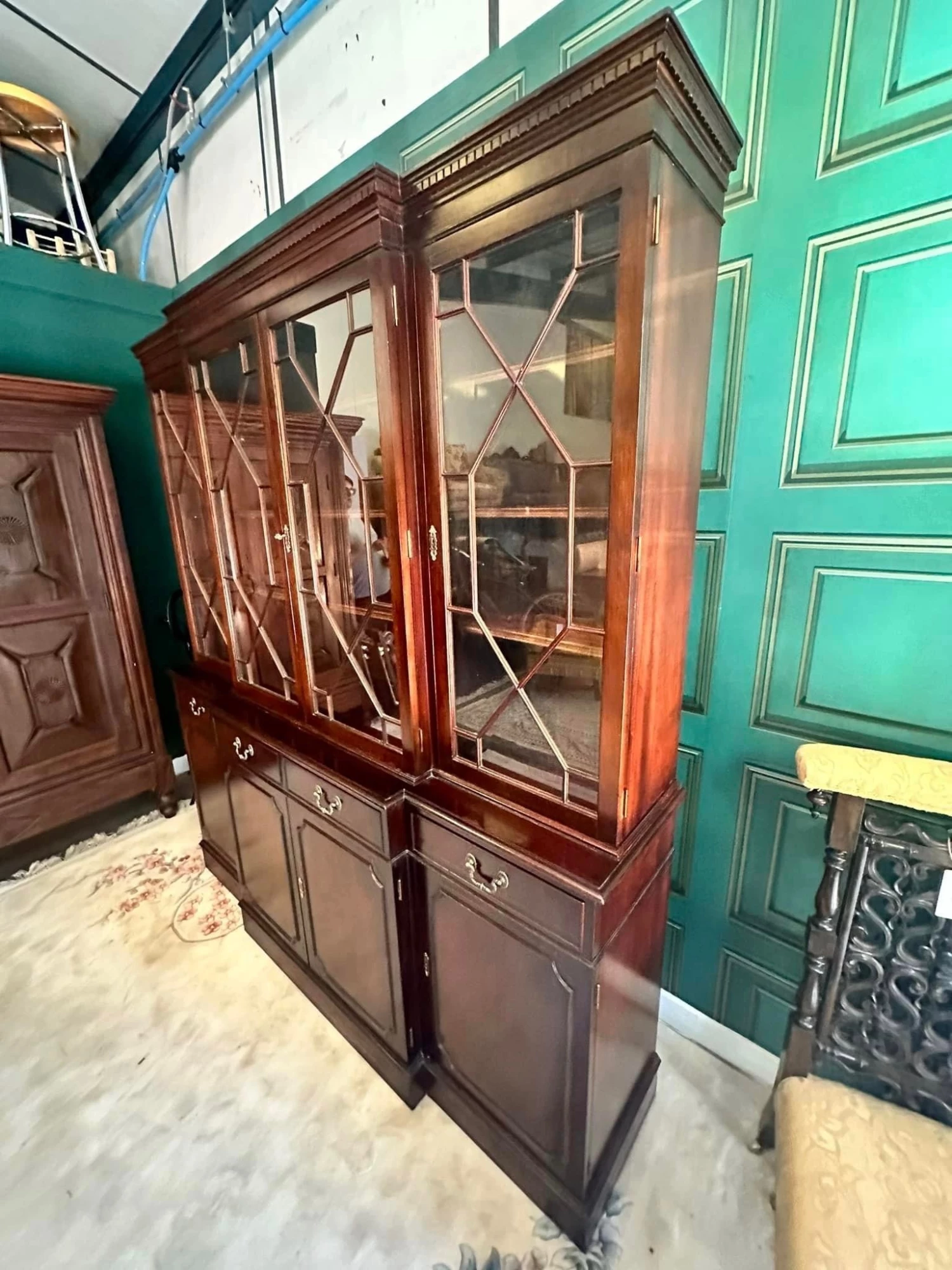 Unknown Georgian Style Mahogany Breakfront Library Bookcase 8 Unknown Georgian Style Mahogany Breakfront Library Bookcase - Image 8