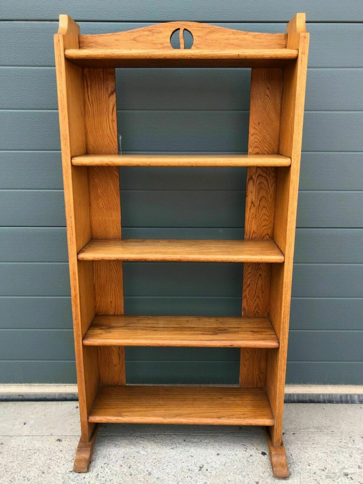 Handsome Arts And Crafts Oak Bookcase / Oak Bookshelves 15 Handsome Arts And Crafts Oak Bookcase / Oak Bookshelves - Image 15