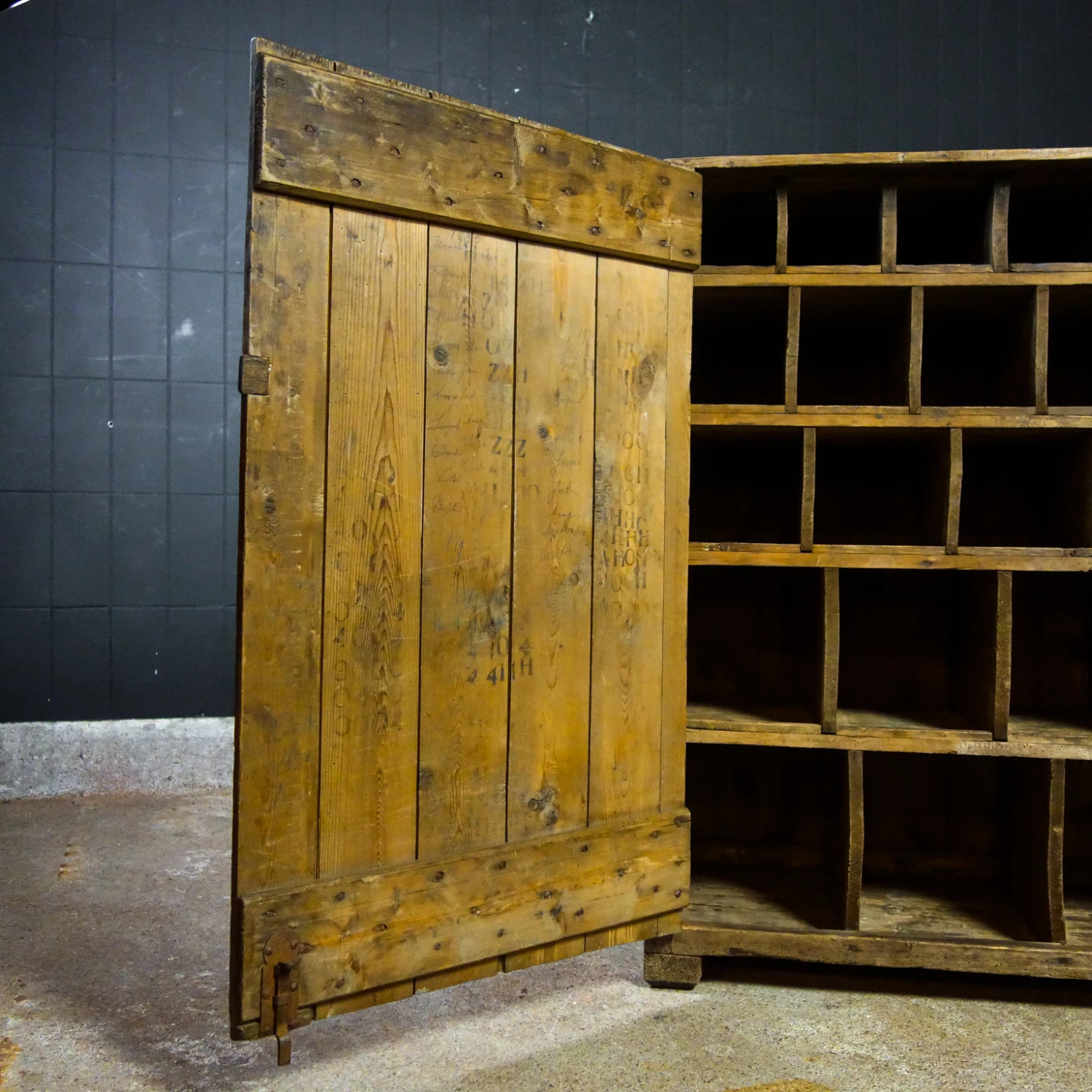 Industrial Shelf From Bicycle Repair – 1930s 7 Industrial Shelf From Bicycle Repair – 1930s - Image 7