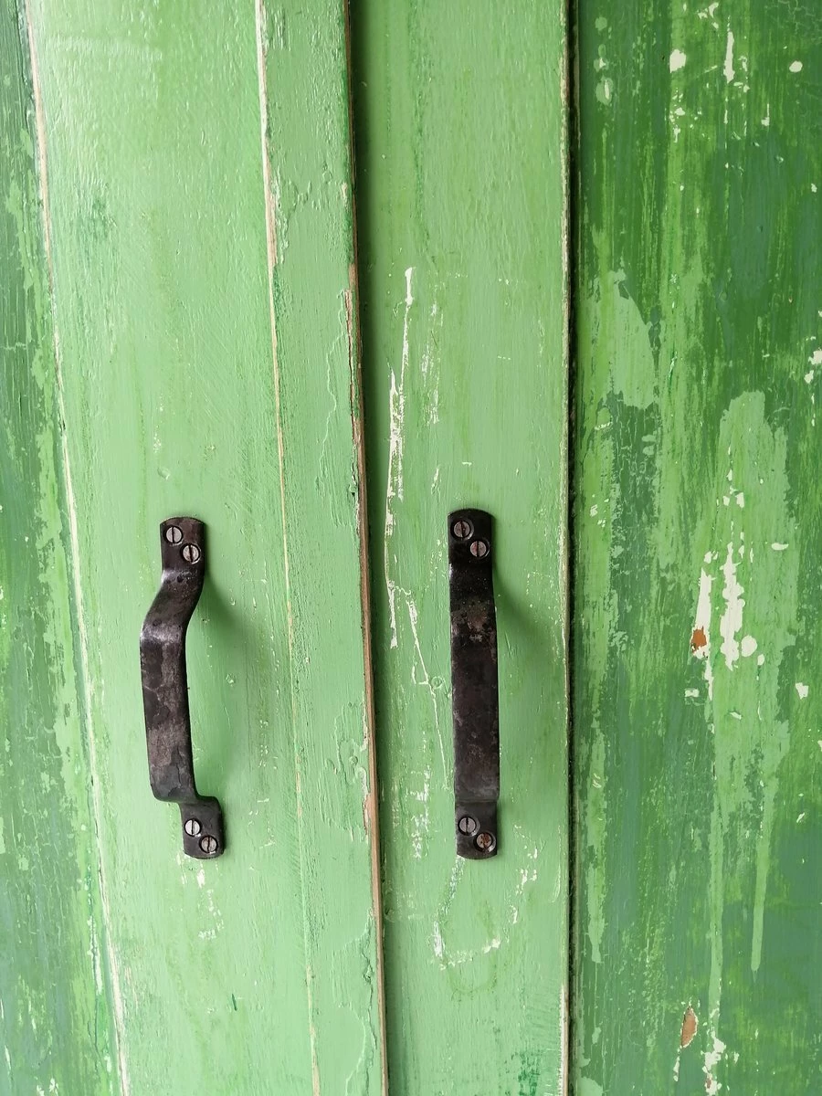 Unknown Kitchen Storage Cabinet 4 Unknown Kitchen Storage Cabinet - Image 4