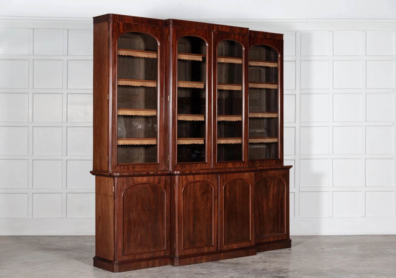 Large 19thc English Mahogany Glazed Breakfront Bookcase 3 Large 19thc English Mahogany Glazed Breakfront Bookcase - Image 3