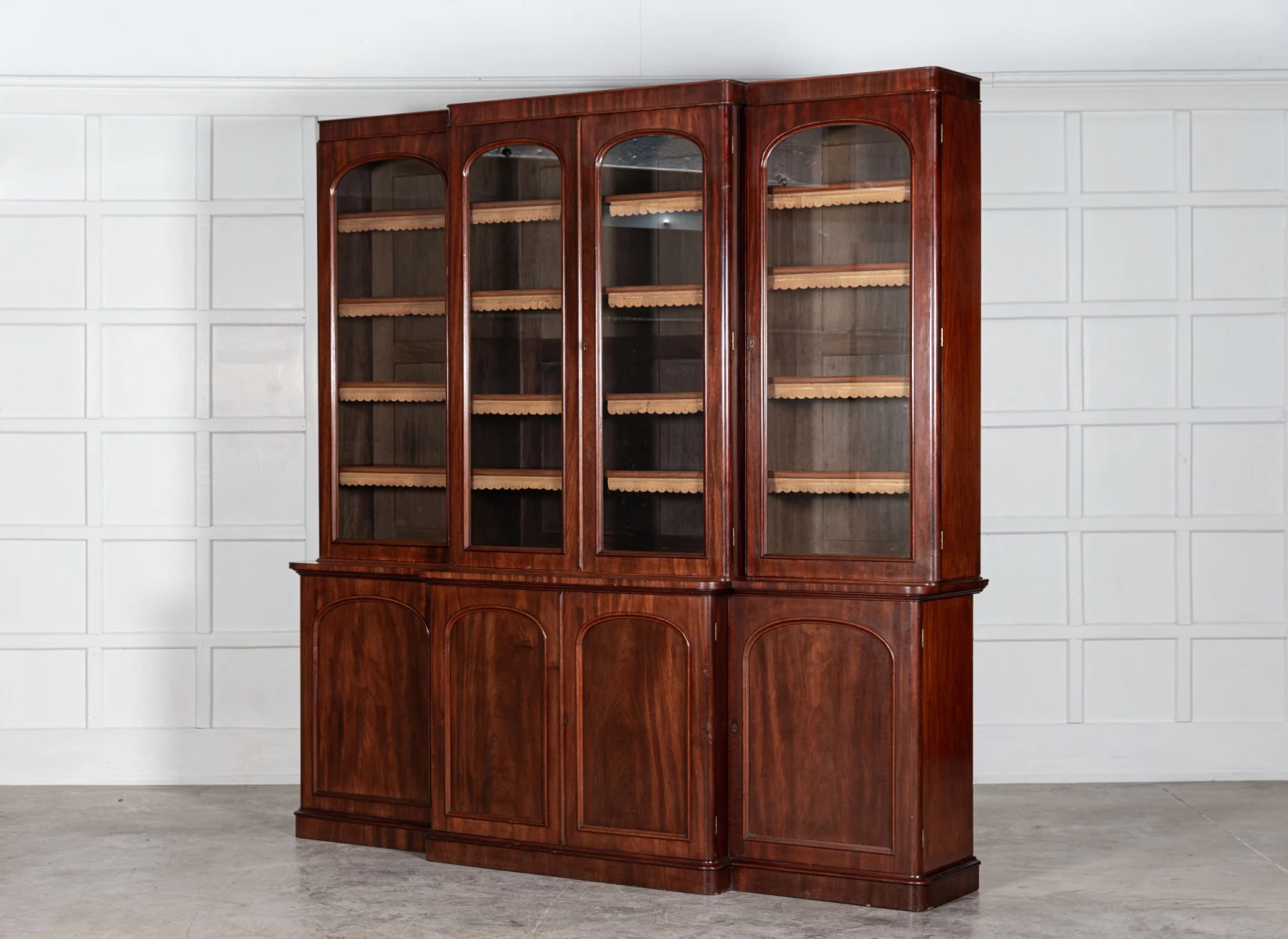 Large 19thc English Mahogany Glazed Breakfront Bookcase 5 Large 19thc English Mahogany Glazed Breakfront Bookcase - Image 5