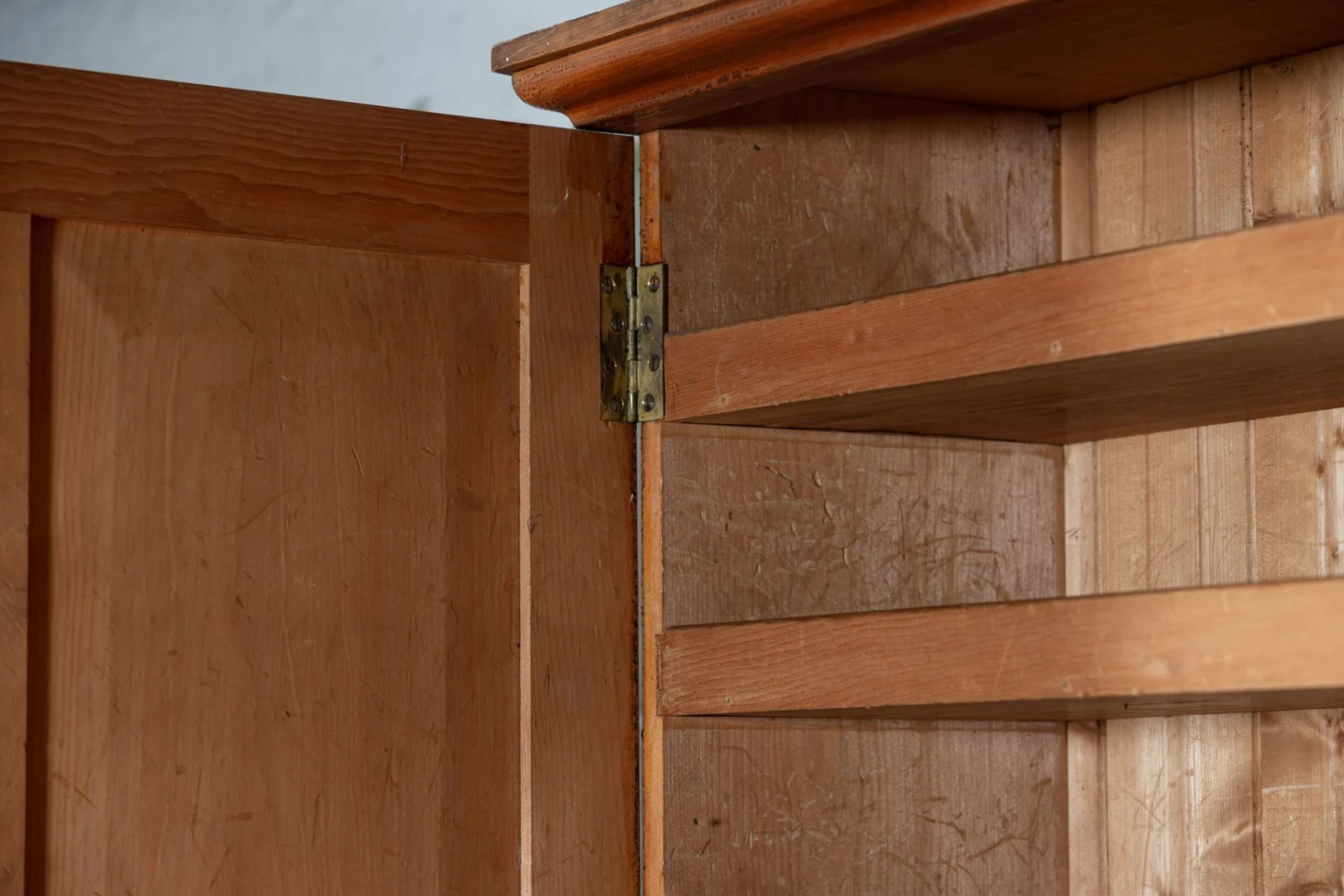 Large Estate Made Scottish Pine Housekeepers Cupboard 15 Large Estate Made Scottish Pine Housekeepers Cupboard - Image 15