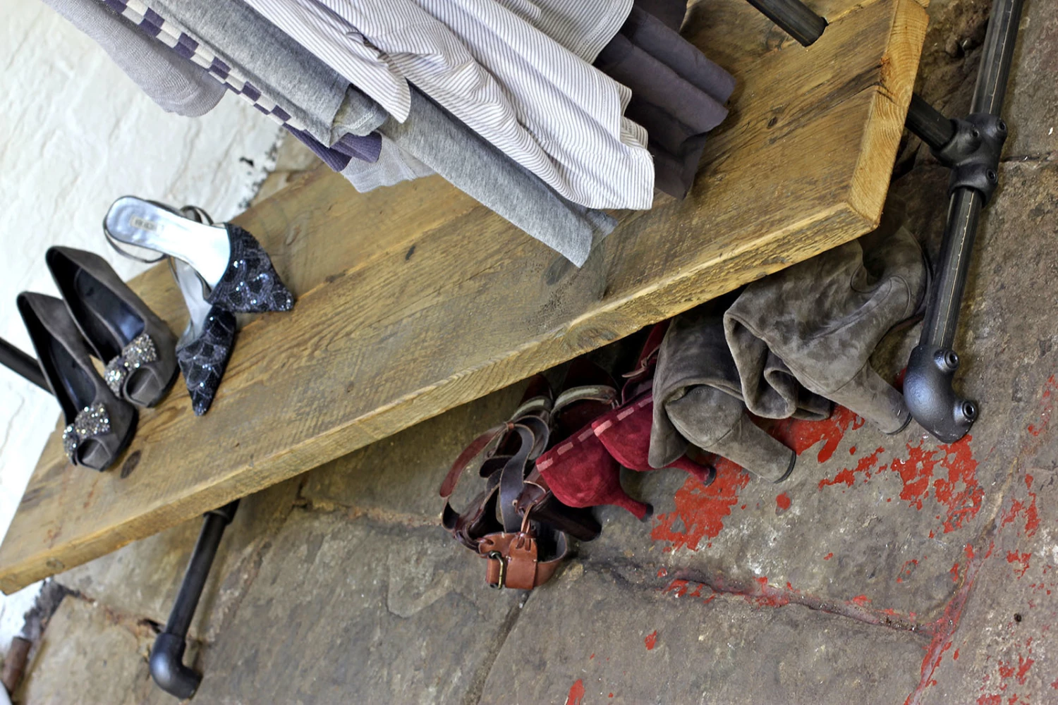 Laura Dark Steel Pipe Freestanding Double Clothes Rail/Rack With Bottom Shelf Bespoke Urban Industrial Bedroom Furniture/Shop Fittings 3 Laura Dark Steel Pipe Freestanding Double Clothes Rail/Rack With Bottom Shelf Bespoke Urban Industrial Bedroom Furniture/Shop Fittings - Image 3