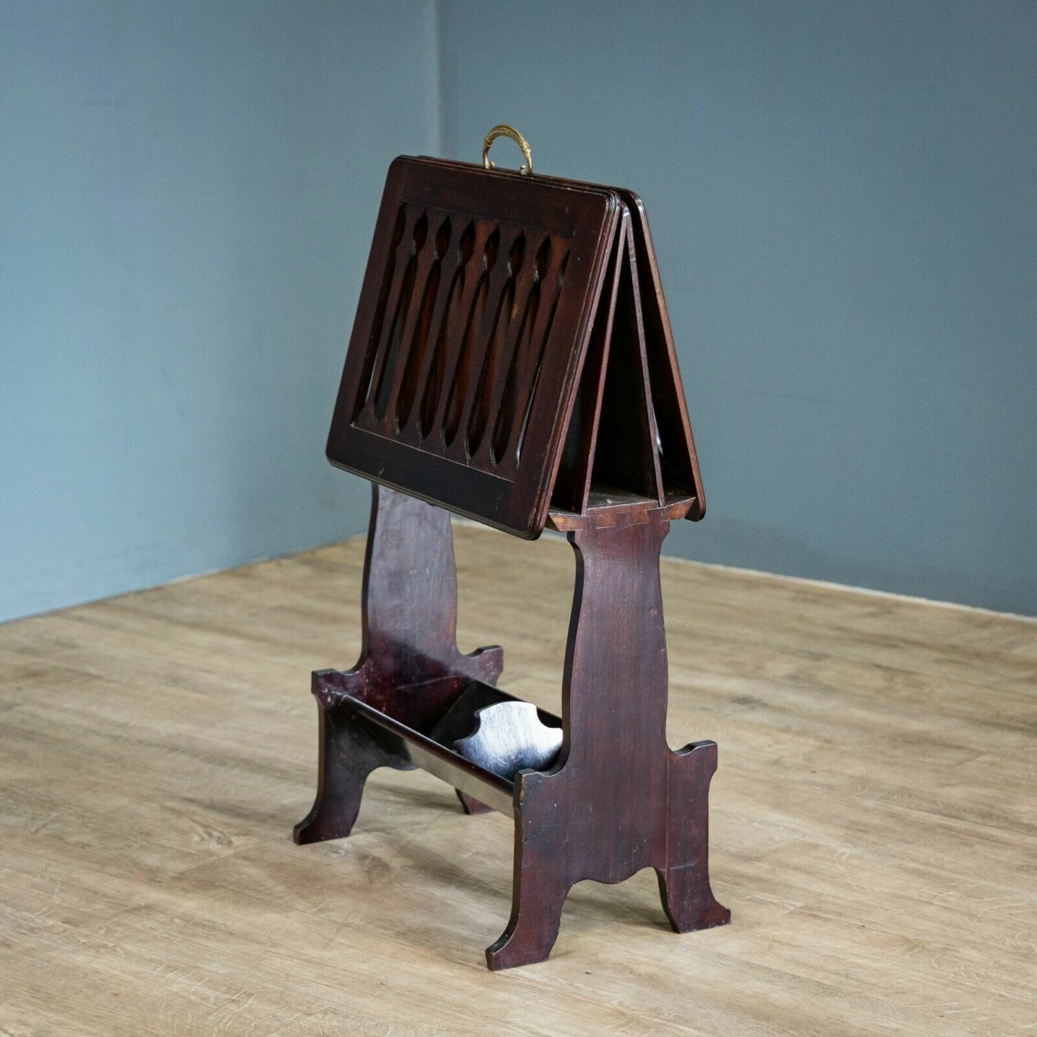 Liberty & Co. Folio Stand, 1900s 1 Liberty & Co. Folio Stand, 1900s