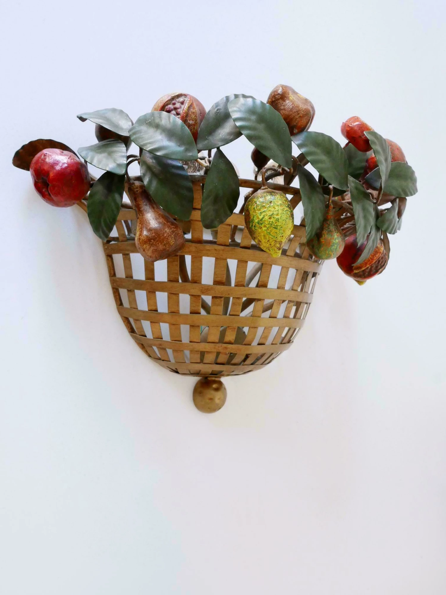 Lovely Mid Century Modern Sconce Fruit Basket By Lucienne Monique Italy, 1960s 7 Lovely Mid Century Modern Sconce Fruit Basket By Lucienne Monique Italy, 1960s - Image 7