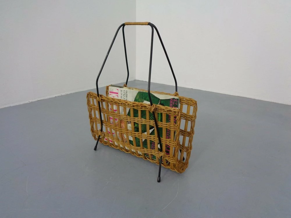 Unknown Magazine Rack In Filigree Rattan And Steel, 1960s 5 Unknown Magazine Rack In Filigree Rattan And Steel, 1960s - Image 5