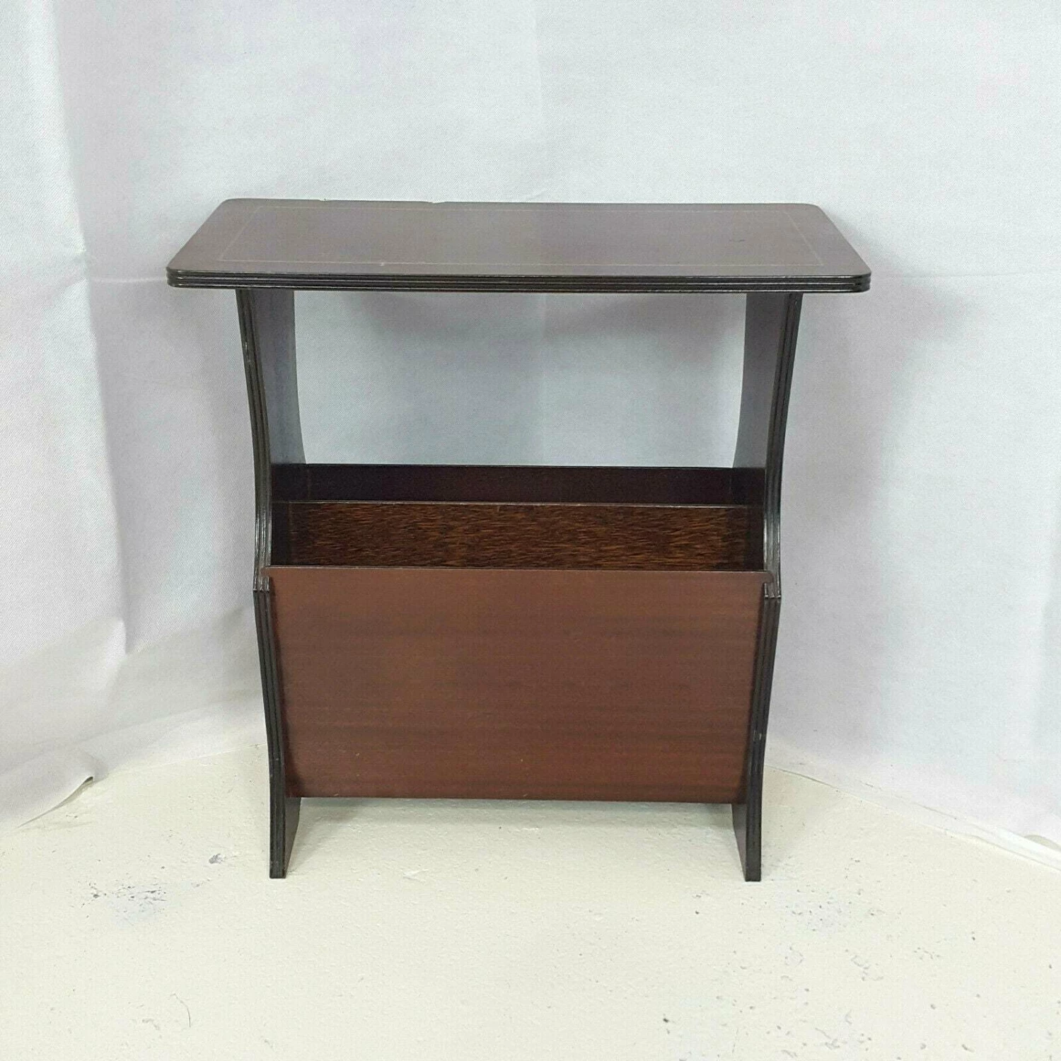 Magazine Table F41 1 Magazine Table F41