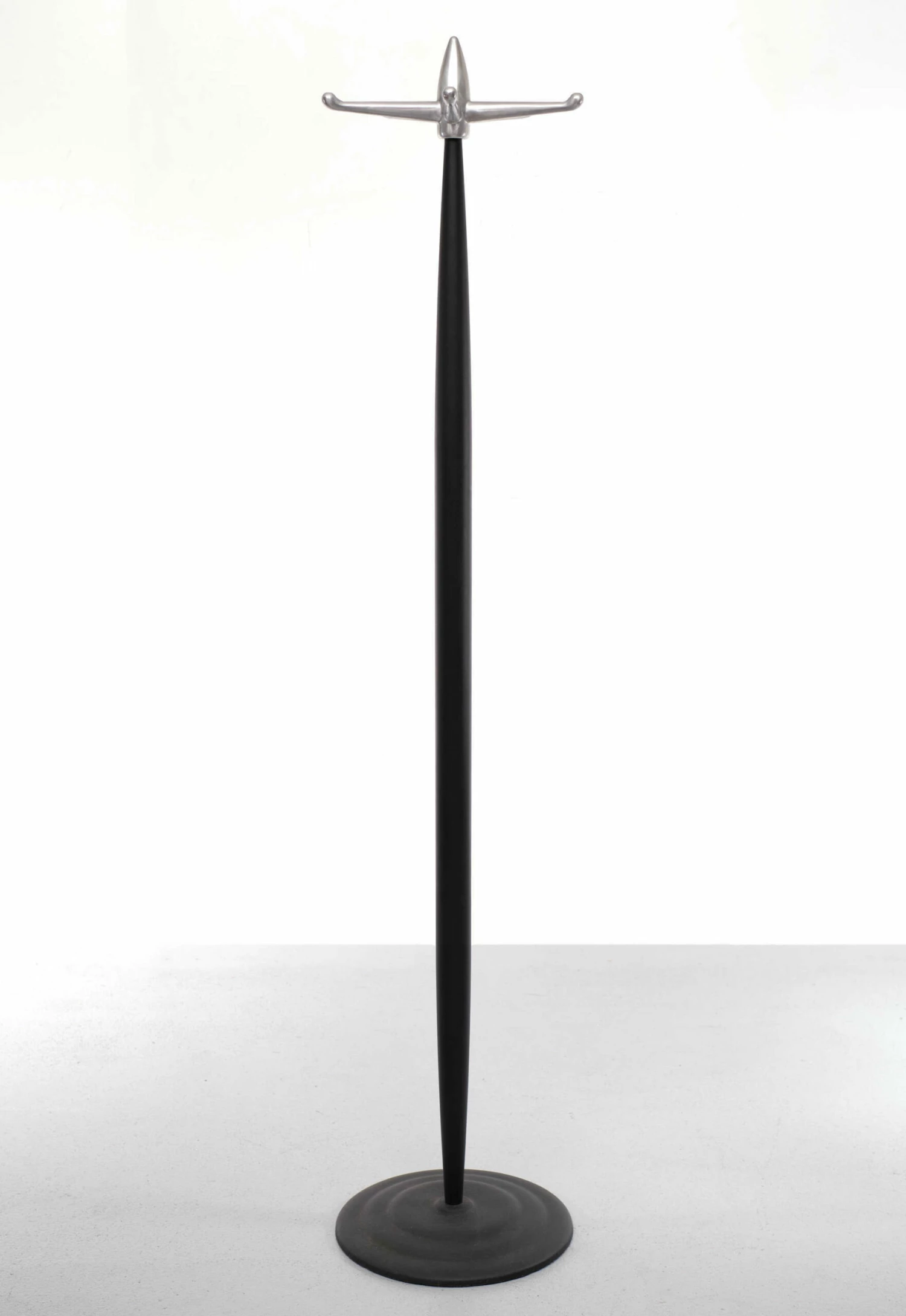 Magis Wiking Coat Stand In Black By Toshiyuki Kita, Italy, 1990s 5 Magis Wiking Coat Stand In Black By Toshiyuki Kita, Italy, 1990s - Image 5