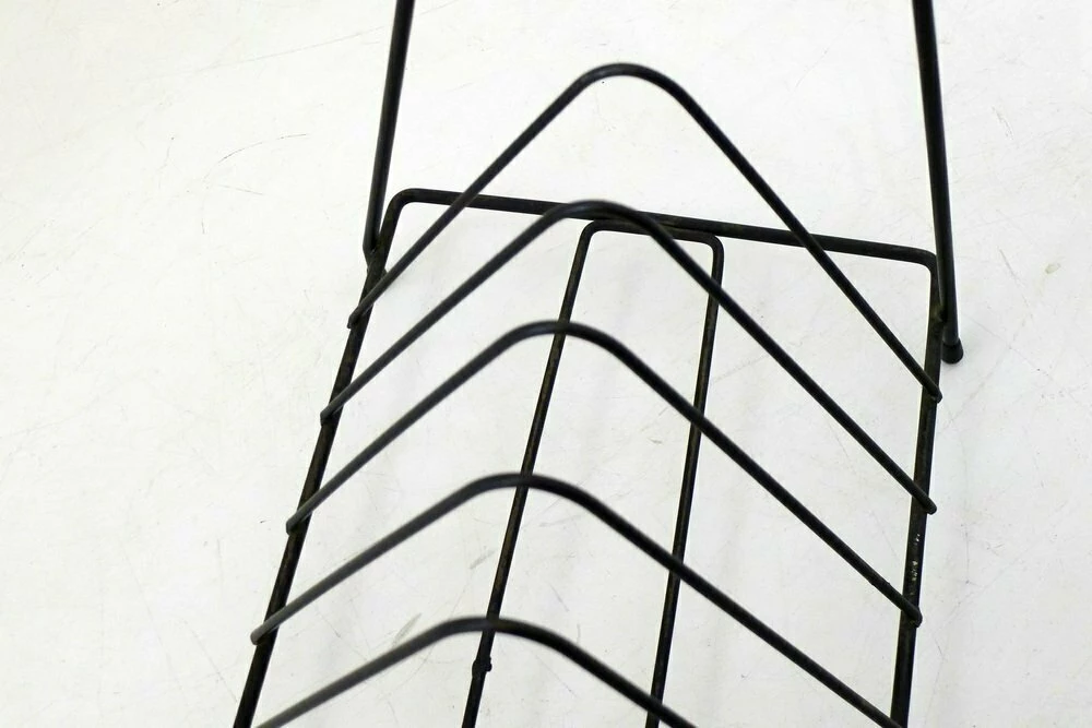 Unknown Mid Century Stylized Black And Red Metal Pulls, 1950s 5 Unknown Mid Century Stylized Black And Red Metal Pulls, 1950s - Image 5