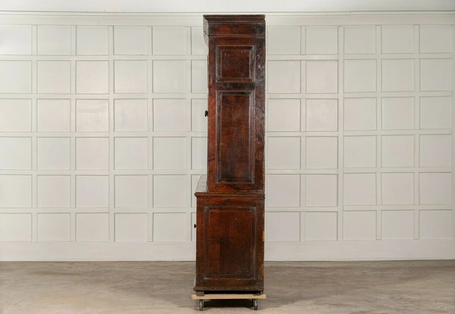 Unknown Monumental George III Oak Housekeeper's Cupboard 11 Unknown Monumental George III Oak Housekeeper's Cupboard - Image 11