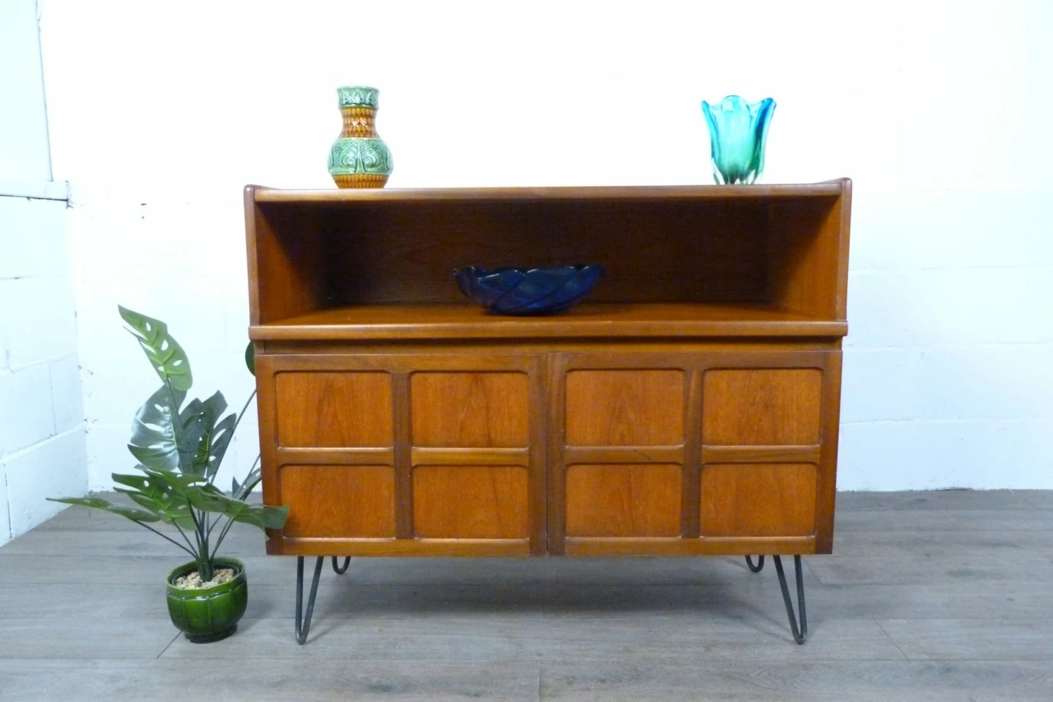 Nathan Teak Cupboard Tv Stand On Hairpin Legs 4 Nathan Teak Cupboard Tv Stand On Hairpin Legs - Image 4