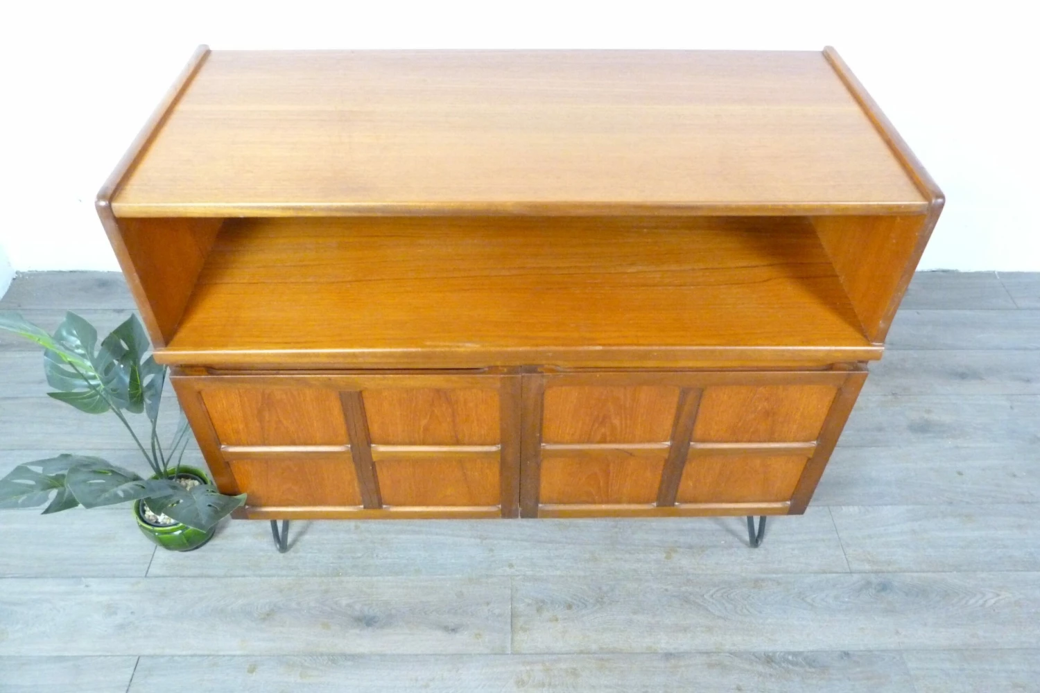Nathan Teak Cupboard Tv Stand On Hairpin Legs 6 Nathan Teak Cupboard Tv Stand On Hairpin Legs - Image 6