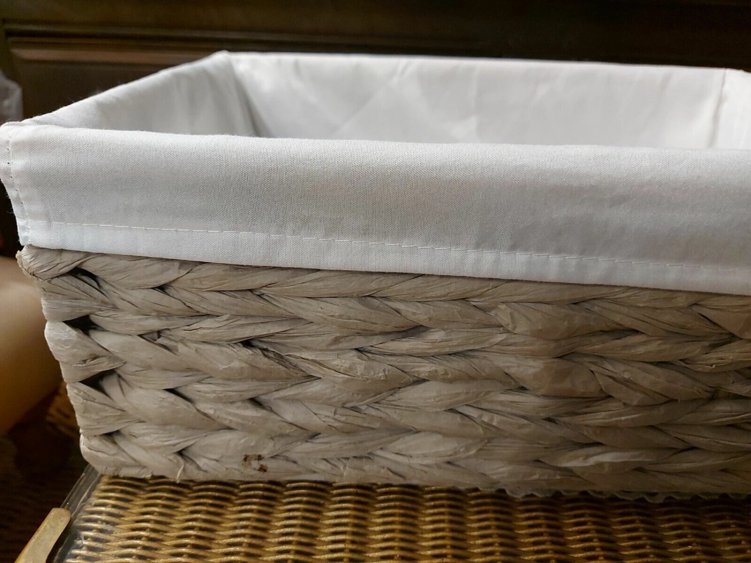 Natural Grey Rafia Rectangular Medium Basket With White Linen Liner & Handles 2 Natural Grey Rafia Rectangular Medium Basket With White Linen Liner & Handles - Image 2