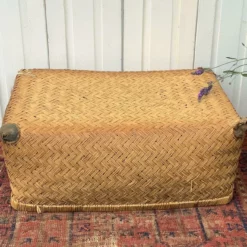 Unknown No4 Japanese Clamshell Basket, 1940s