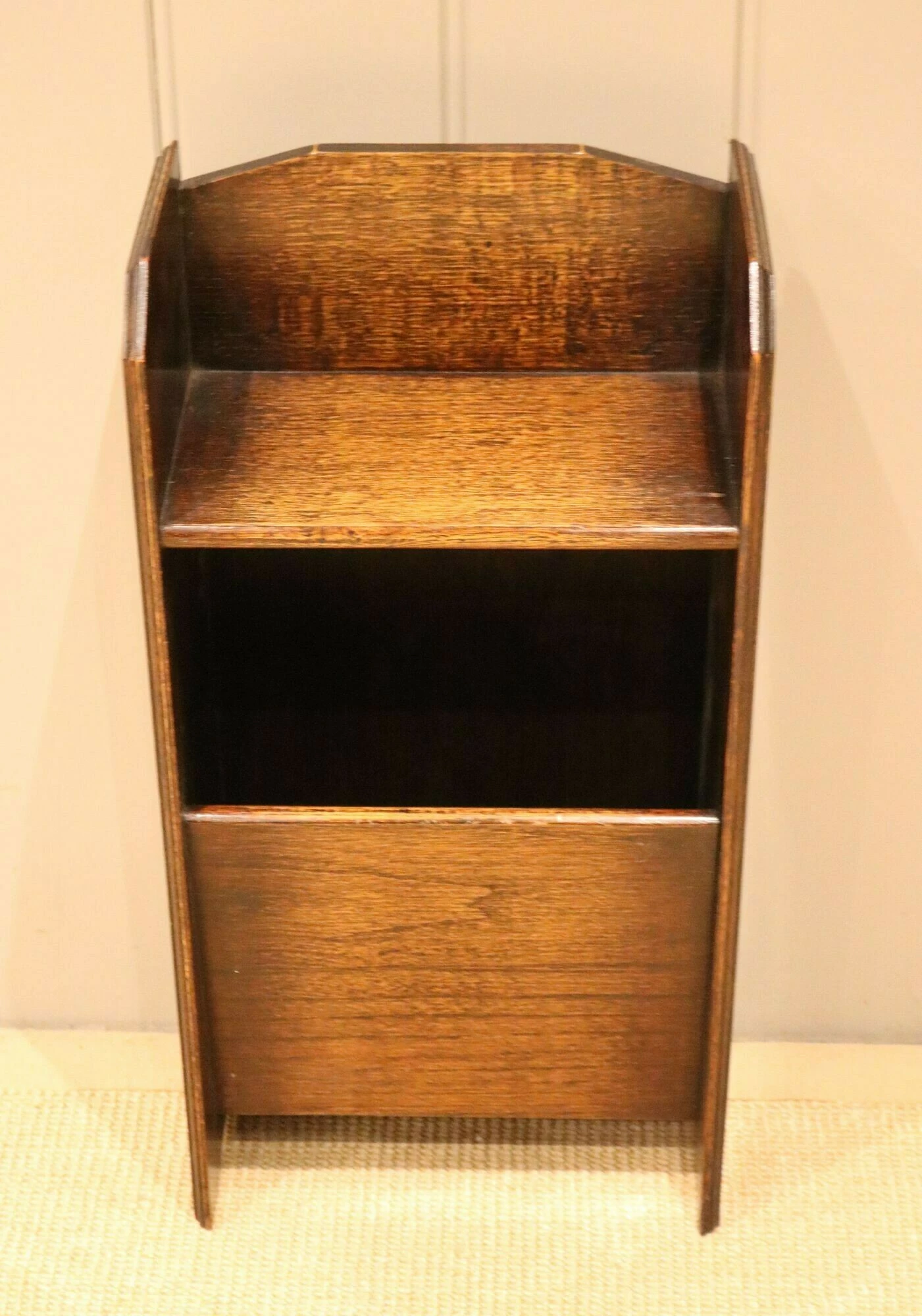 Unknown Oak Magazine Rack, 1930s, Vintage 9 Unknown Oak Magazine Rack, 1930s, Vintage - Image 9
