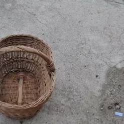 Old Handwoven Wicker Basket, 1950s -Storage Furniture Sales 2024 old handwoven wicker basket 1950s 0 2