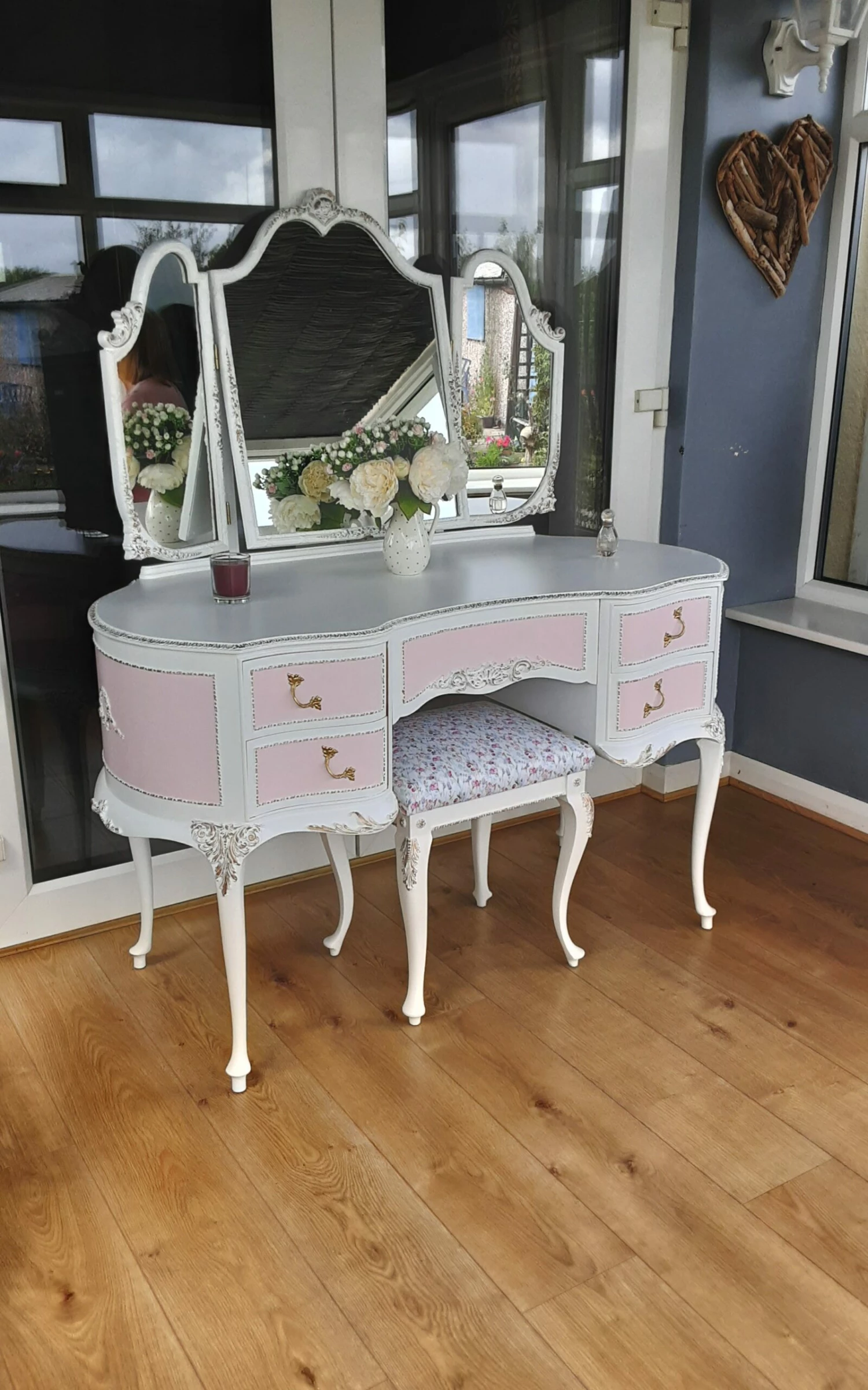 Olympus Louis Style Dressing Table Set. 3 Olympus Louis Style Dressing Table Set. - Image 3