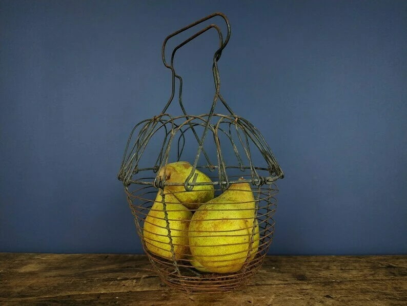 Primitive French Wire Basket, Rustic Egg Basket, 1930s French Salad Basket, Vintage Handled Basket, Vintage Market Basket,Egg Basket 6 Primitive French Wire Basket, Rustic Egg Basket, 1930s French Salad Basket, Vintage Handled Basket, Vintage Market Basket,Egg Basket - Image 6