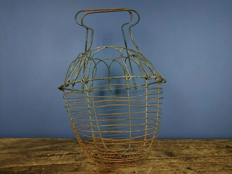 Primitive French Wire Basket, Rustic Egg Basket, 1930s French Salad Basket, Vintage Handled Basket, Vintage Market Basket,Egg Basket 8 Primitive French Wire Basket, Rustic Egg Basket, 1930s French Salad Basket, Vintage Handled Basket, Vintage Market Basket,Egg Basket - Image 8