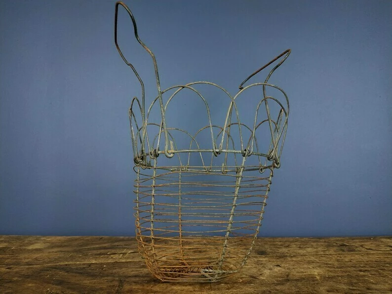 Primitive French Wire Basket, Rustic Egg Basket, 1930s French Salad Basket, Vintage Handled Basket, Vintage Market Basket,Egg Basket 9 Primitive French Wire Basket, Rustic Egg Basket, 1930s French Salad Basket, Vintage Handled Basket, Vintage Market Basket,Egg Basket - Image 9