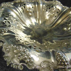 Unknown Silver Plate Bread / Fruit Basket -Storage Furniture Sales 2024 silver plate bread fruit basket 0 5 scaled