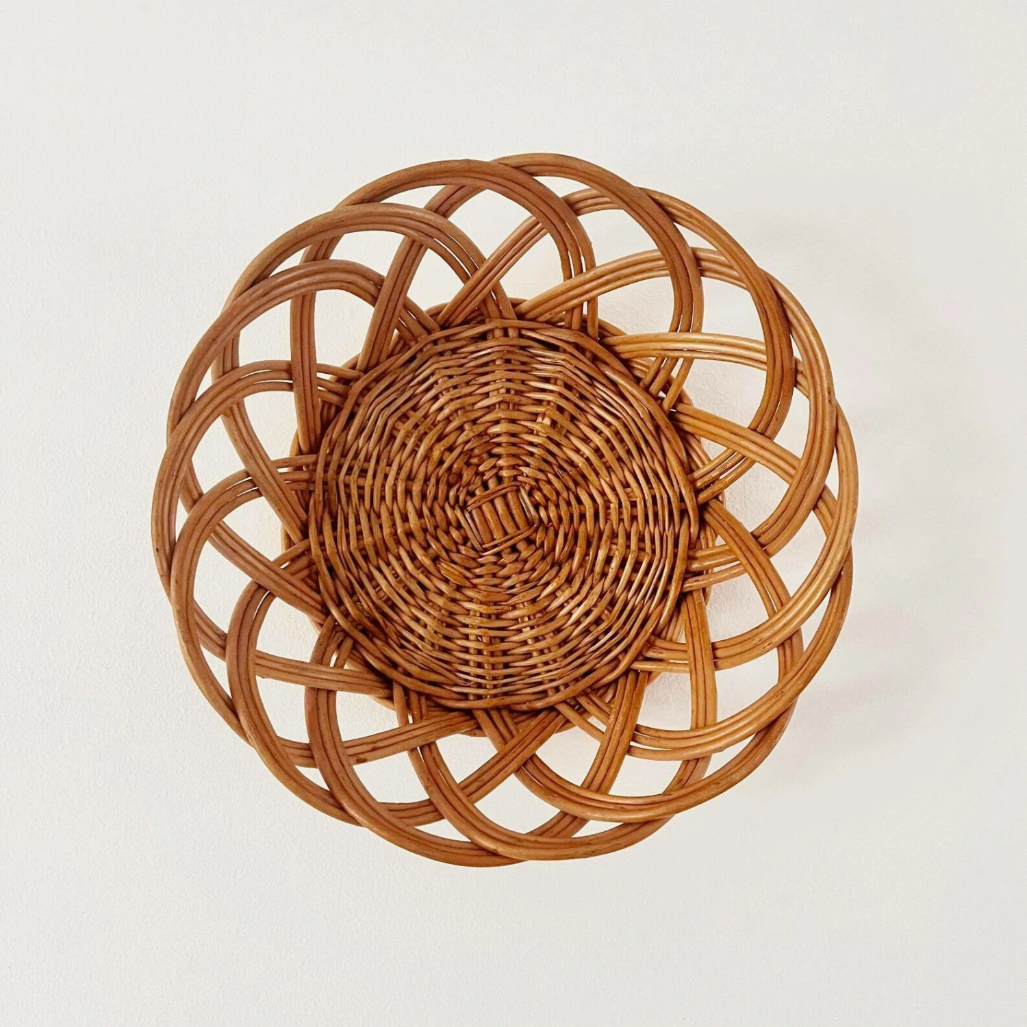 Small Vintage Wicker Basket, Vintage Woven Basket, Round Vintage Basket 1 Small Vintage Wicker Basket, Vintage Woven Basket, Round Vintage Basket