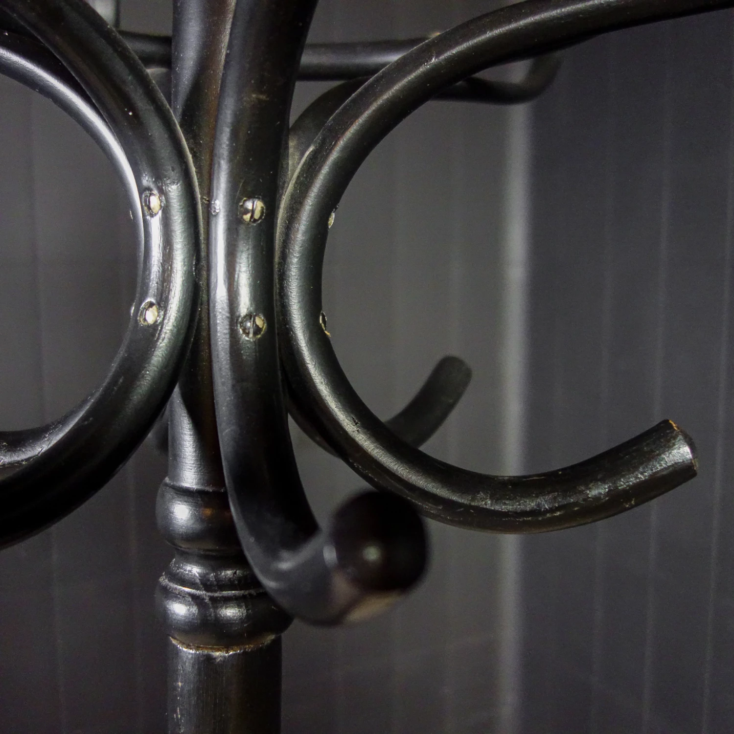 Unknown Standing Coat Rack – Thonet Style – Black 5 Unknown Standing Coat Rack – Thonet Style – Black - Image 5