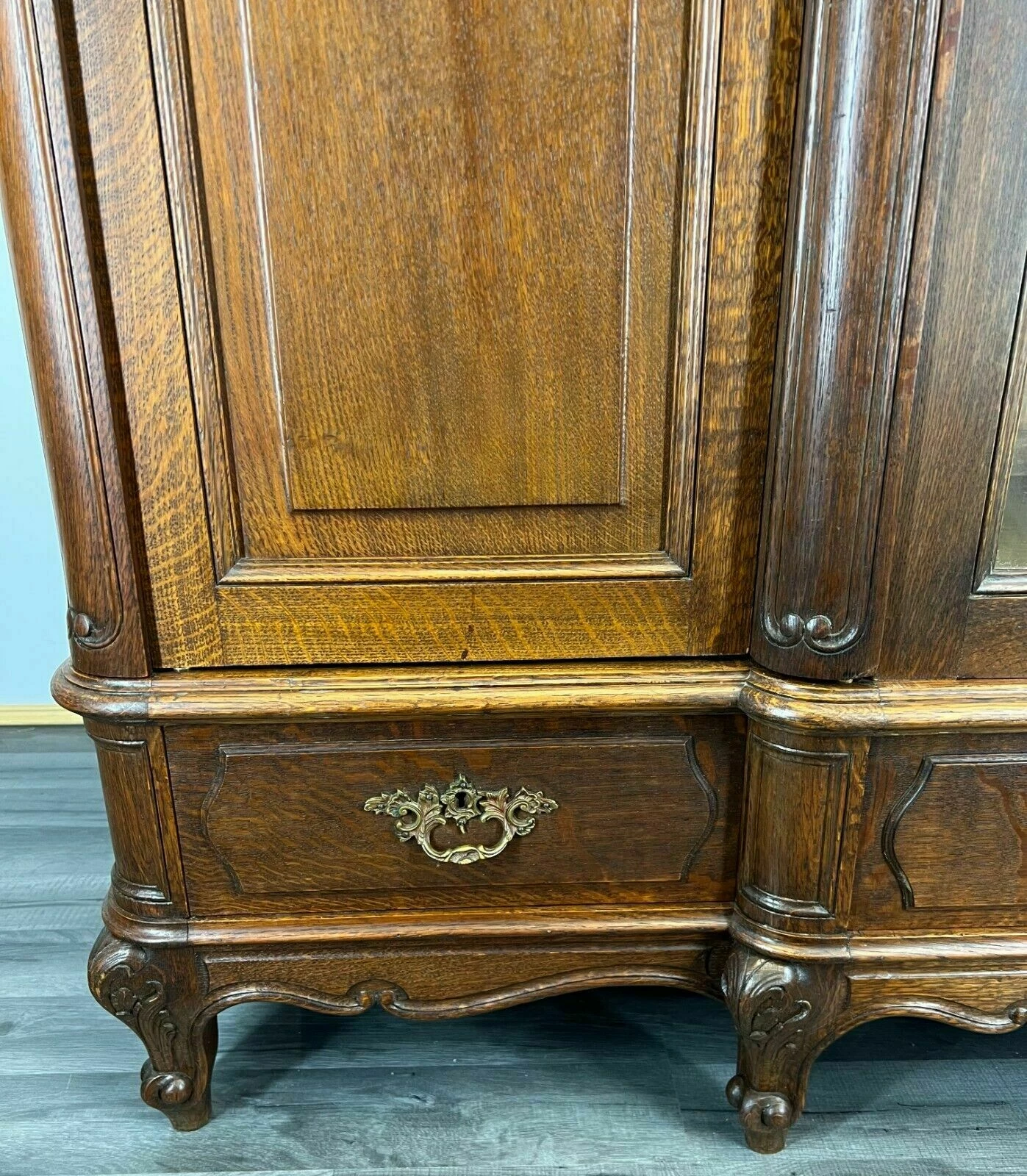 Unknown Stunning French Antique 3 Door Bookcase 6 Unknown Stunning French Antique 3 Door Bookcase - Image 6