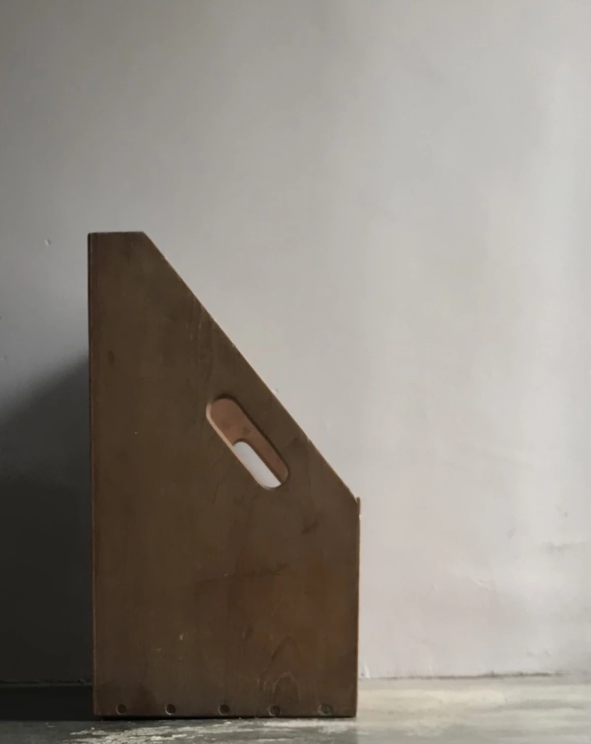 Unique Mid Century Large Magazine Rack With Rustic Minimal Aesthetic 9 Unique Mid Century Large Magazine Rack With Rustic Minimal Aesthetic - Image 9