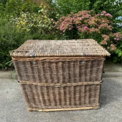 Large Vintage Wicker Mill Post Basket With Lid -Storage Furniture Sales 2024 unprocessed IMG 0083.jpeg 0 scaled