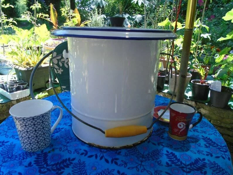 Vintage French Extra Large White Enamel Bucket Churn With Lid 1950s Bathroom Nappy Clothes Washing Bucket Large Milk Churn 4 Vintage French Extra Large White Enamel Bucket Churn With Lid 1950s Bathroom Nappy Clothes Washing Bucket Large Milk Churn - Image 4