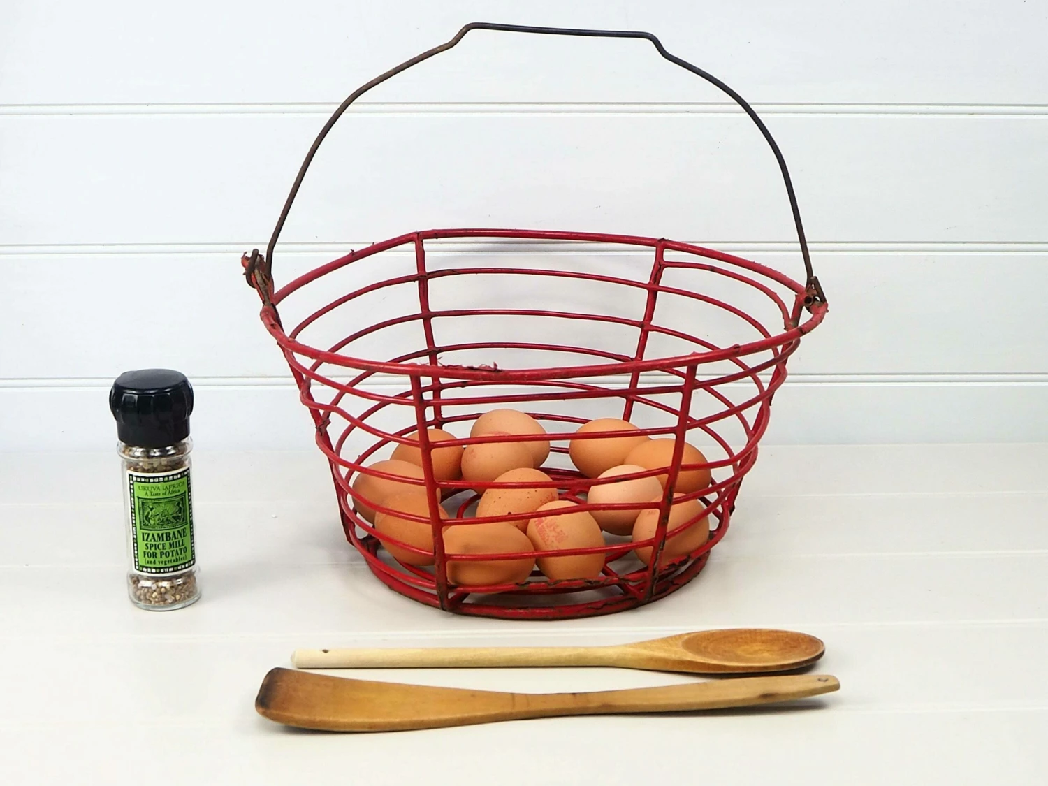 Unknown Vintage French Round Red Wire Egg Garden Potato Fruit Or Vegetable Basket With Handle 2 Unknown Vintage French Round Red Wire Egg Garden Potato Fruit Or Vegetable Basket With Handle - Image 2