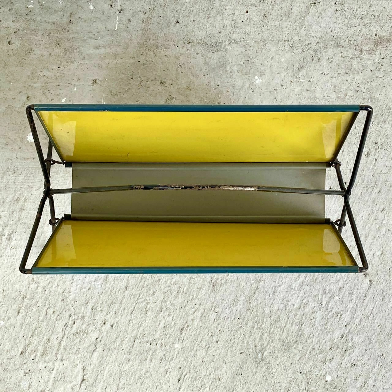 Unknown Vintage Magazine Rack, 1960s 6 Unknown Vintage Magazine Rack, 1960s - Image 6