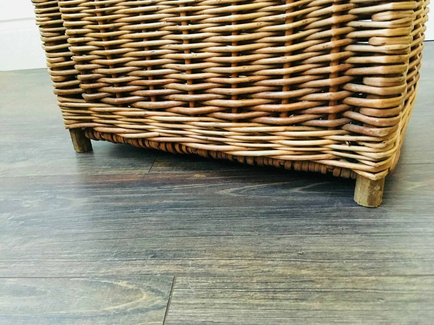 Unknown Vintage Storage Basket, Fishing Basket, Fishing Creel, Picnic Basket. 6 Unknown Vintage Storage Basket, Fishing Basket, Fishing Creel, Picnic Basket. - Image 6