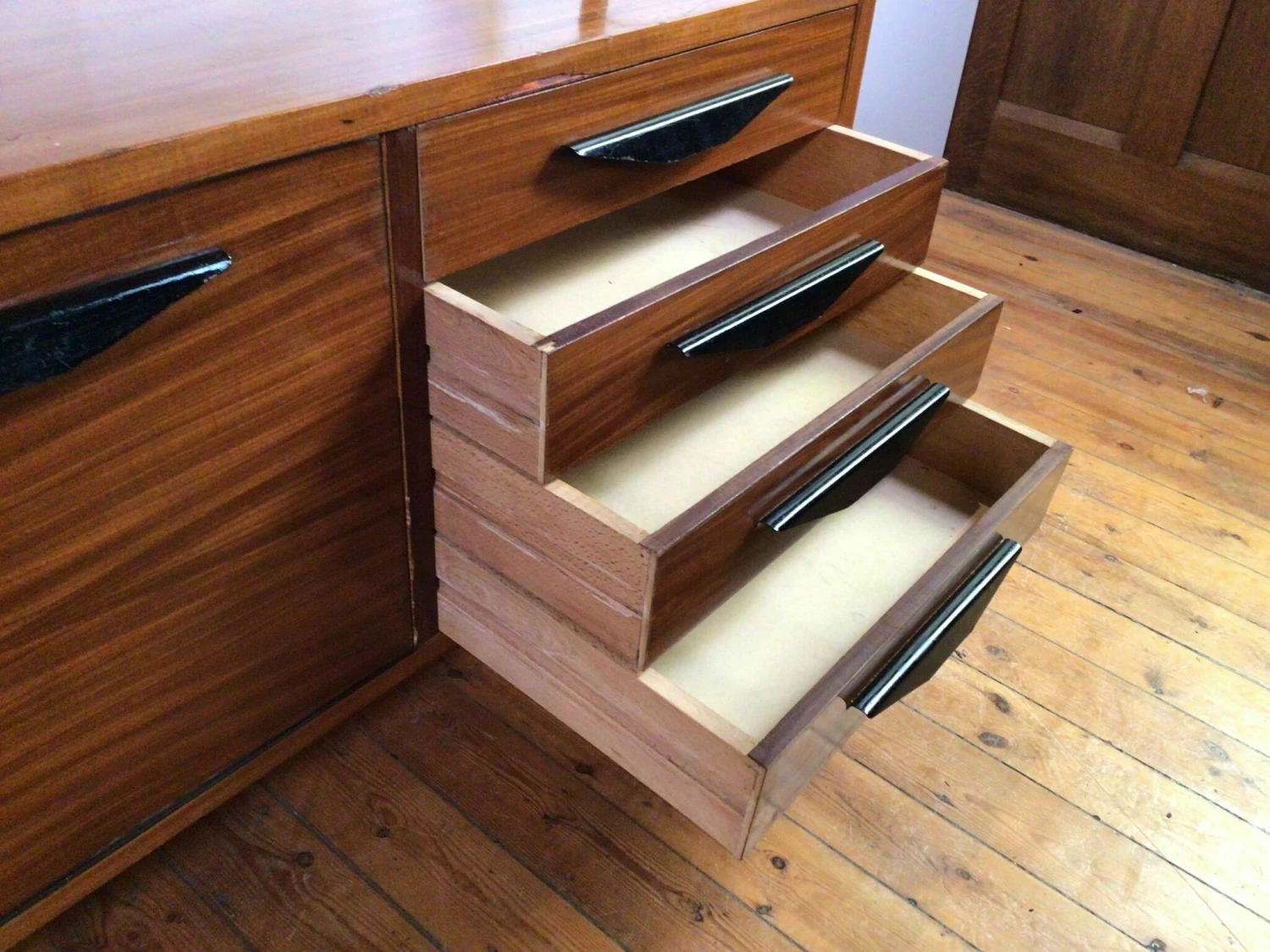 Vintage Storage Rack / Cabinet 14 Vintage Storage Rack / Cabinet - Image 14