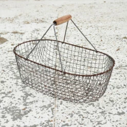 Unknown Vintage Wire Garden Vegetable Basket