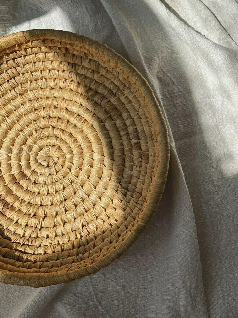 Unknown Vintage Woven Sweetgrass Basket 3 Unknown Vintage Woven Sweetgrass Basket - Image 3