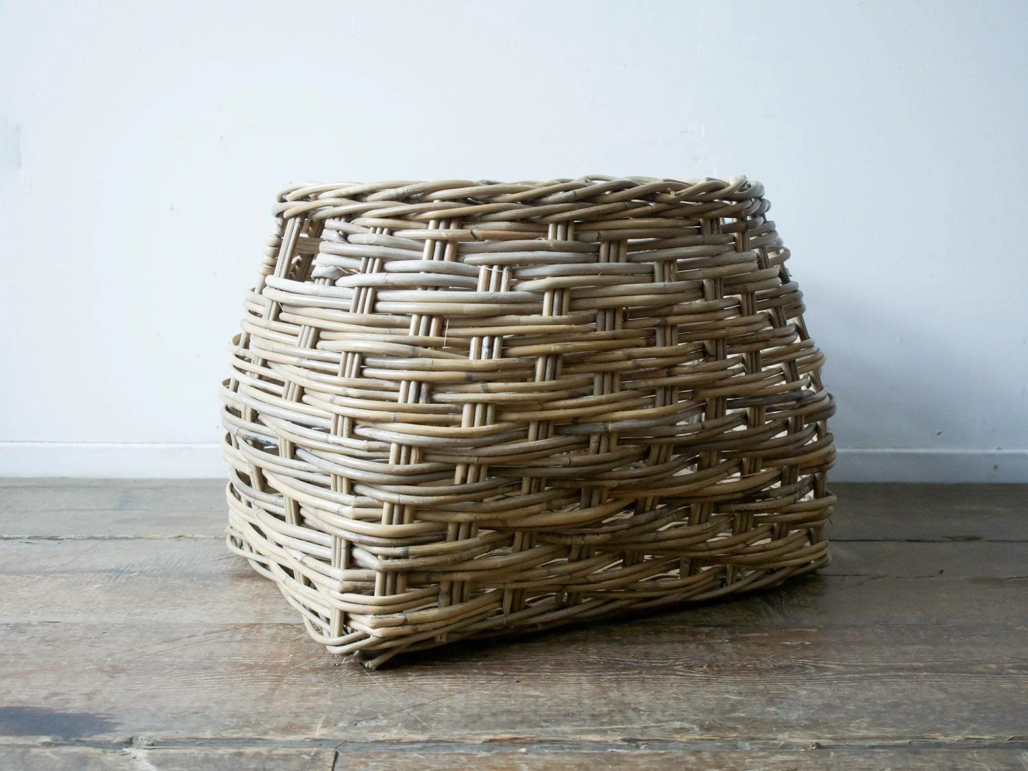 Unknown Wicker Basket, 1990s, Vintage 5 Unknown Wicker Basket, 1990s, Vintage - Image 5
